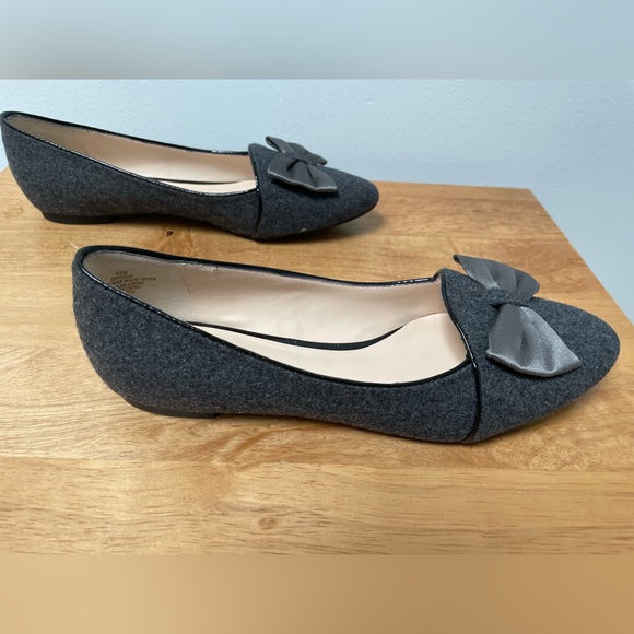 Grey flats in excellent condition - Picture 2 of 4